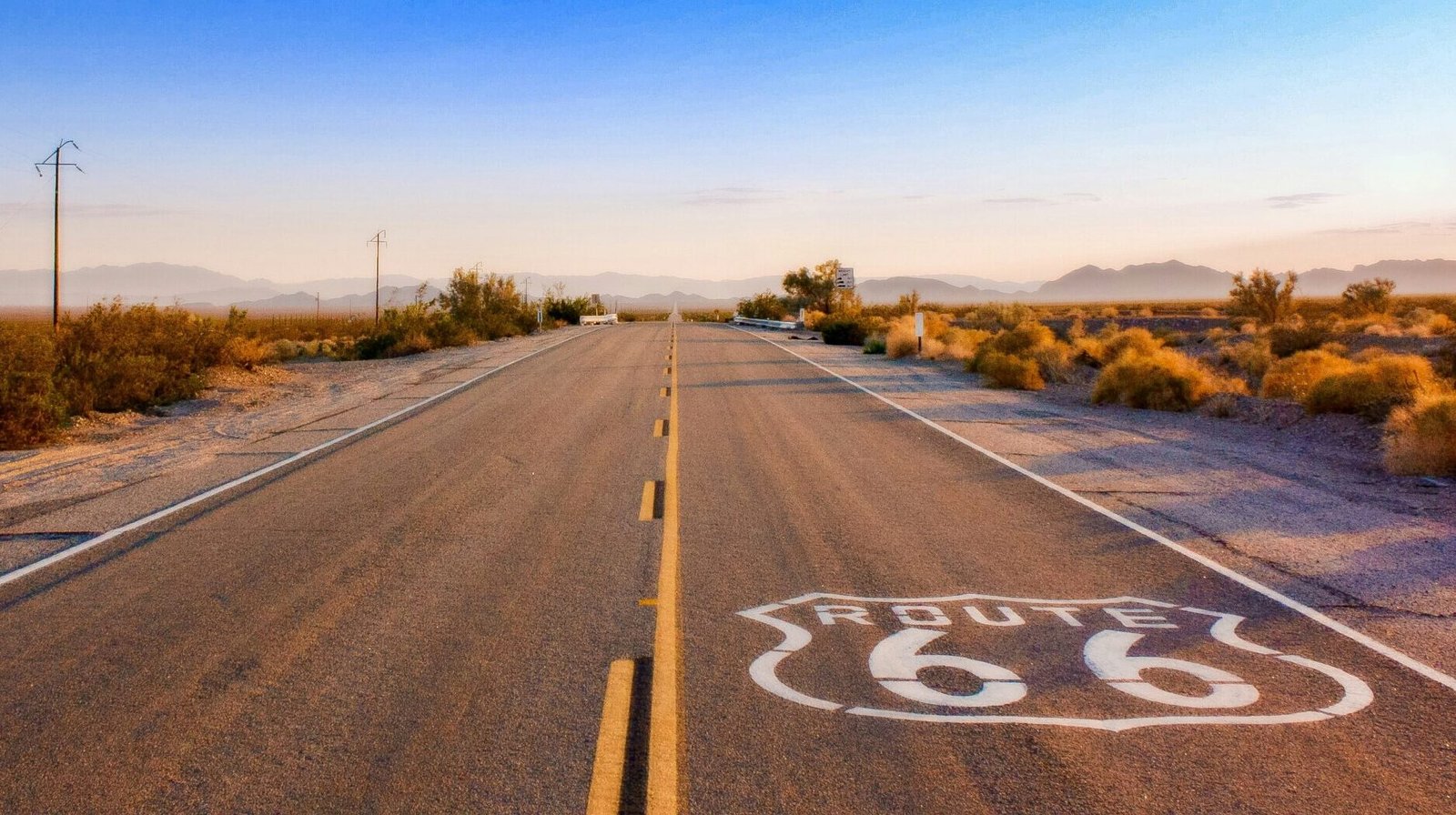 Exploring Route 66: The Ultimate Guide to Road Trips, Itineraries, and Must-See Stops